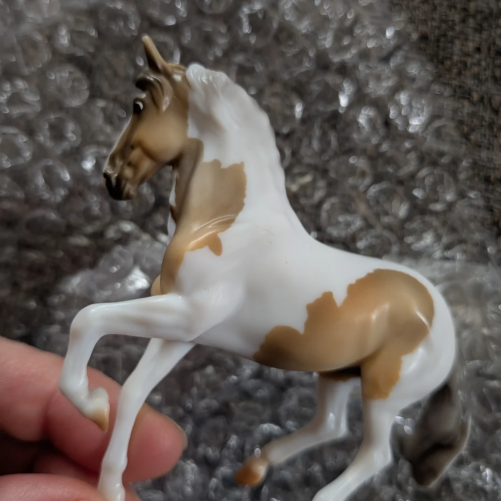 Breyer Stablemate "Spaetzle" Breyerfest - Picture 4 of 4